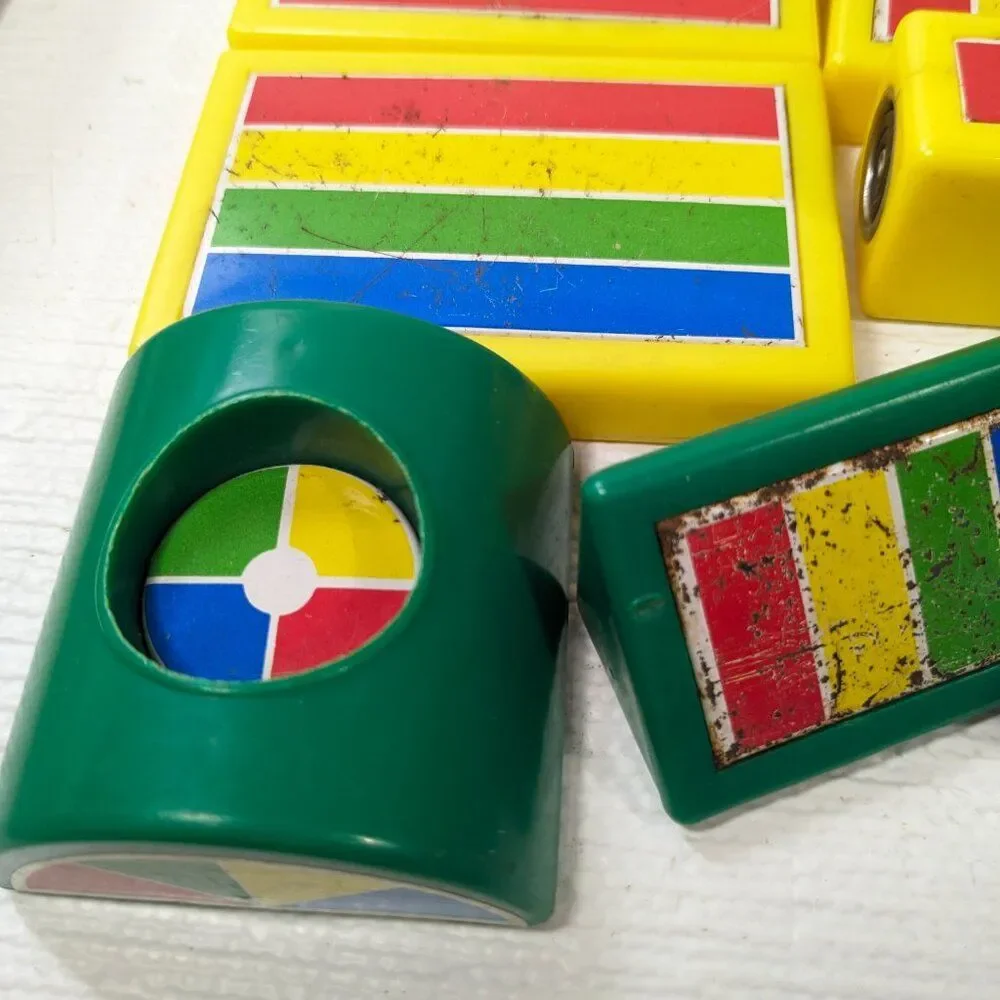 Vintage‎ Hilco Bucket set 22 Magnet Blocks magnetic building toy rainbow primary